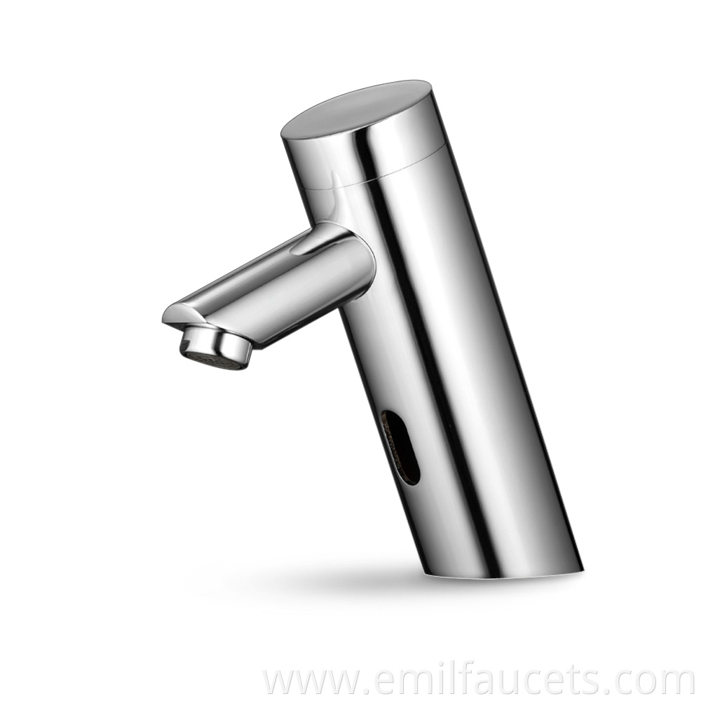 smart touchless faucet